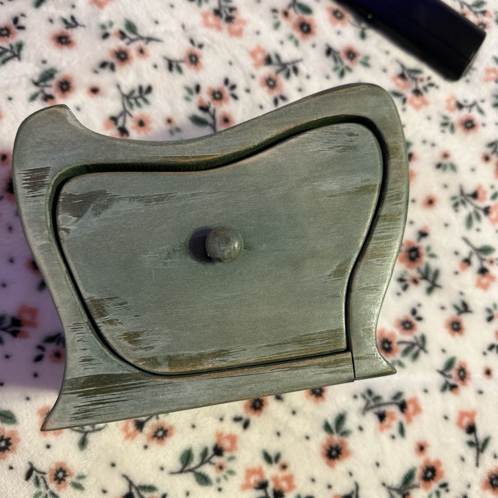 Vintage Style Green Wooden Jewelry Box